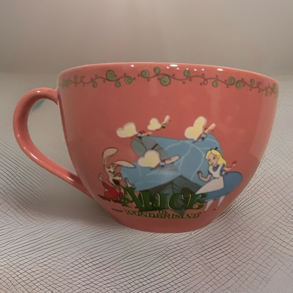 Alice in Wonderland Pink Ceramic Mug 2007 - Picture 3 of 6